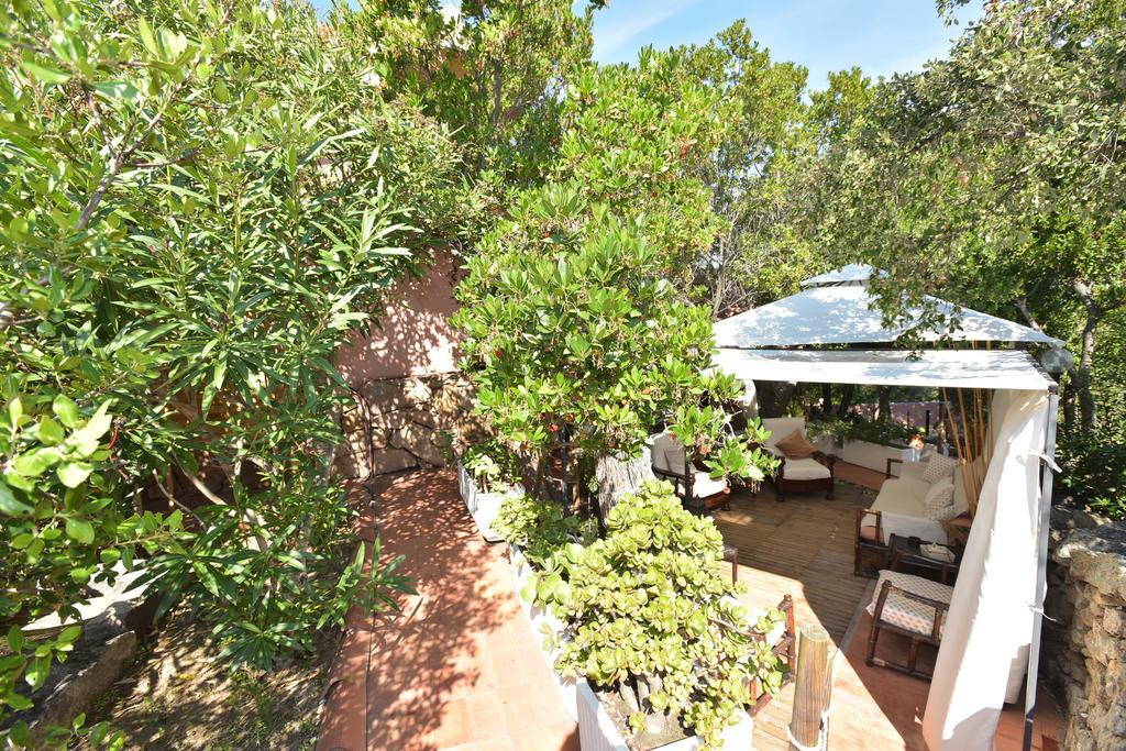 Bed & Breakfast Yin & Yang San Pantaleo Eksteriør billede
